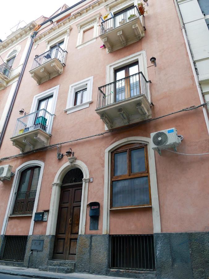 Ninetti Guest House - Apt Centro Storico CTA Exteriér fotografie